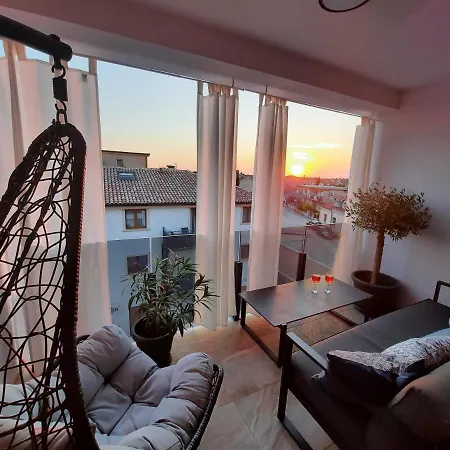Enjoy - New With Terrace And Free Parking Garage Apartmán Pula