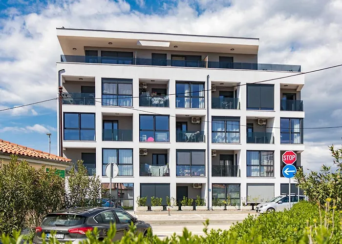 Apartamento Enjoy - New With Terrace And Free Parking Garage Pula